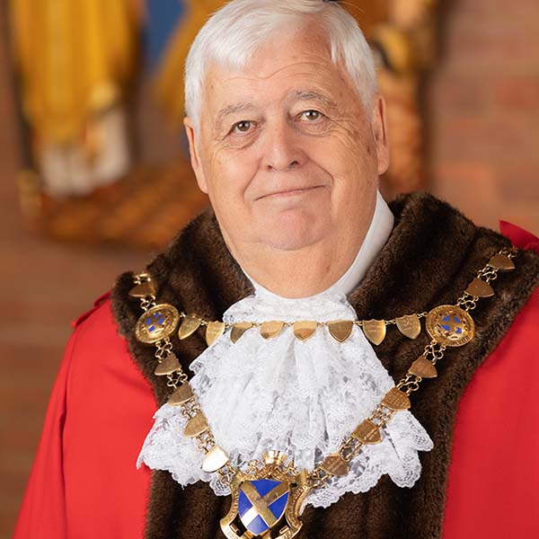 Mayor Cllr Geoff Harrison