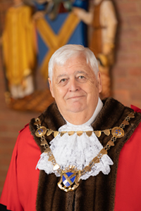 Mayor of St Albans Councillor Edgar Hill