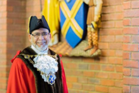 The Mayor of the City and District of St Albans, Councillor Mohammad Iqbal Zia