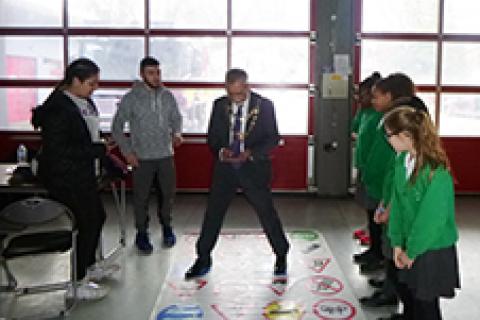 The Right Worshipful the Mayor of the City and District of St Albans, Councillor Mohammad Iqbal Zia,  taking part in a Crucial Crew session with pupils from Sauncey Wood Primary School in Harpenden