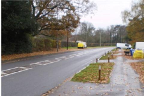 Grass verges in Harpenden