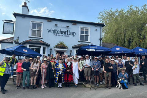 Beating the Bounds walkers with the Mayor